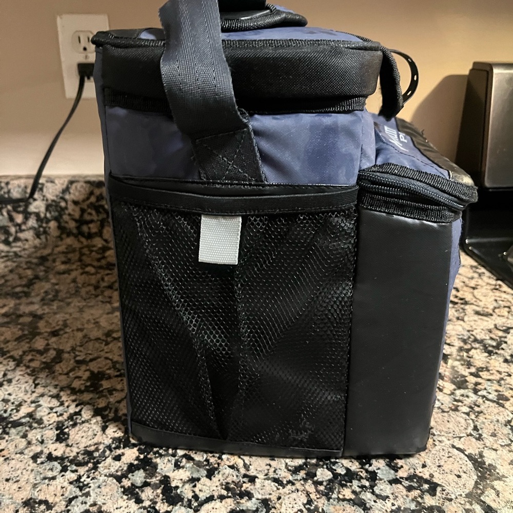 Columbia PFG Navy and Black Cooler Bag - Picture 3 of 16